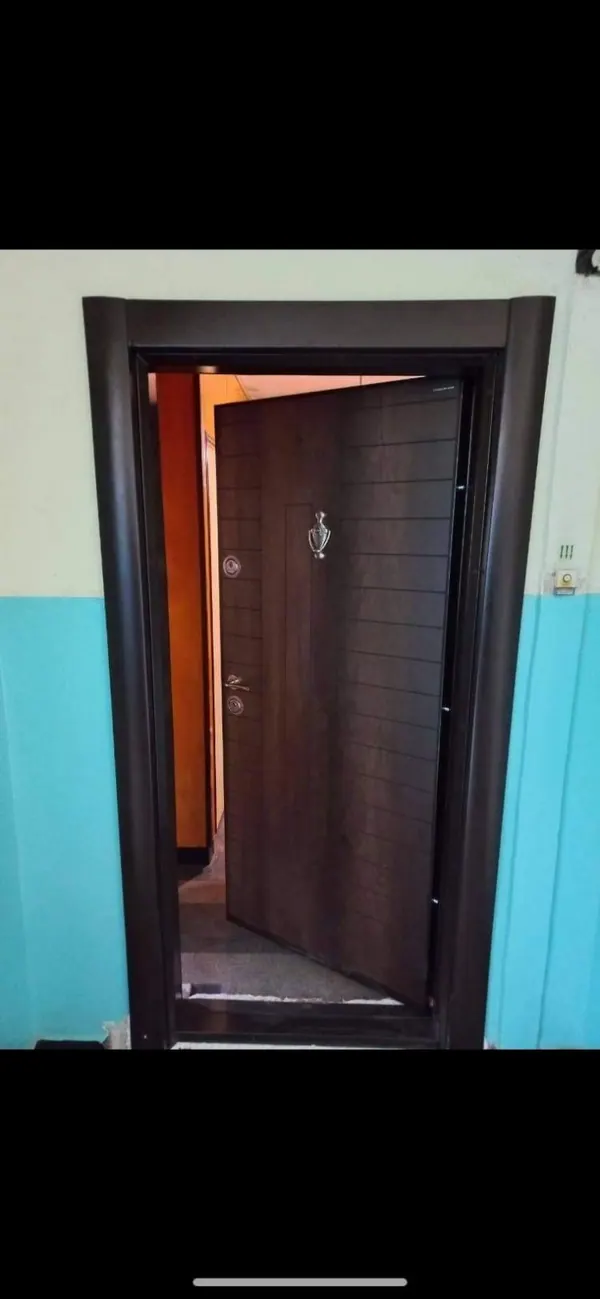 Входни врати — обект 69